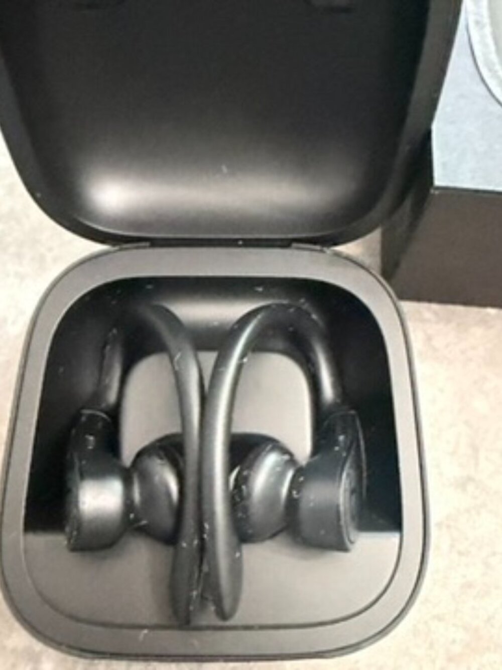 Beats Powerbeats Pro Totally Wireless Earbuds with Charging Case - Black - Picture 10 of 13